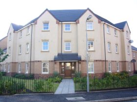 2 bedroom Flat to re...